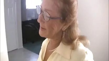 Abby փոխում է ինձ դոկտոր տաք սեքս տեսանյութեր եւ ուտում սերմի.