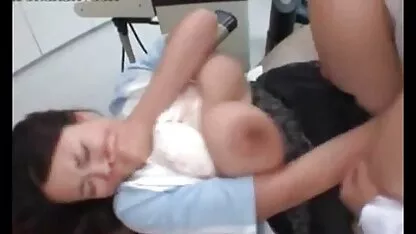 Cute փոքրիկ տաք մայրը քնած սեքս տղան բարձր կրունկներով սիրում է ստանալ դրել
